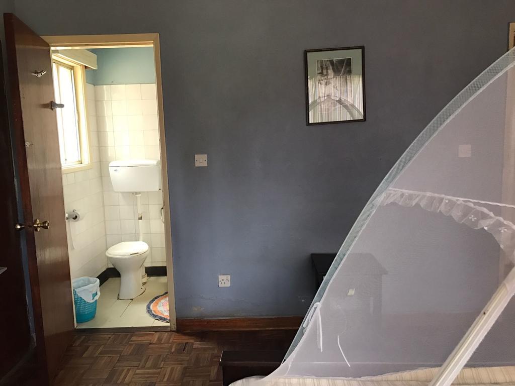 Teule Guest House Oloitokitok Екстер'єр фото