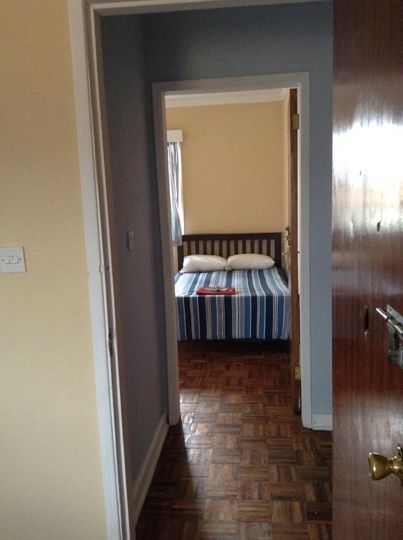 Teule Guest House Oloitokitok Екстер'єр фото